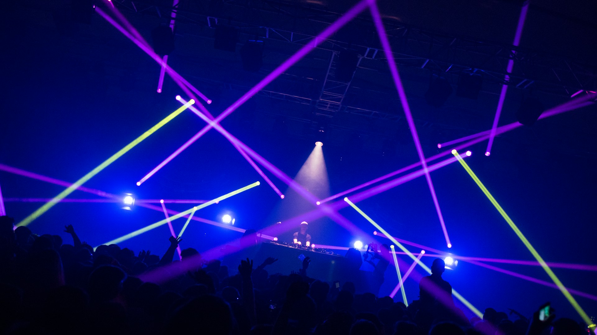 Beyond the Mainstream: The Power of Niche Charts in Music